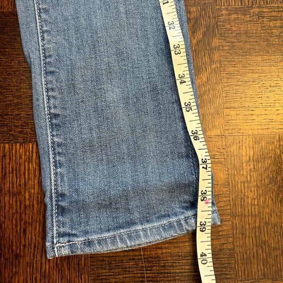 7 For All Mankind light wash Roxanne jeans - Picture 6 of 10